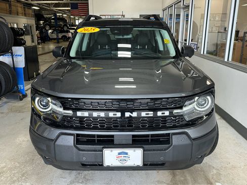 Used 2025 Ford Bronco Sport Outer Banks w/ Outer Banks Tech Package+ AWD/4WD image 3