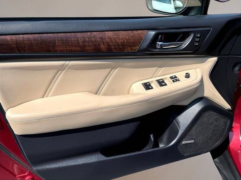 Used 2019 Subaru Outback 2.5i Limited AWD/4WD image 19