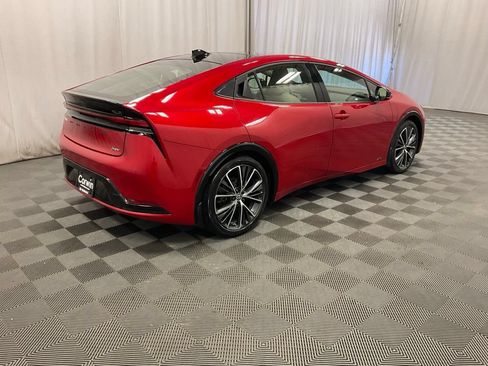 Used 2024 Toyota Prius XLE AWD/4WD image 2