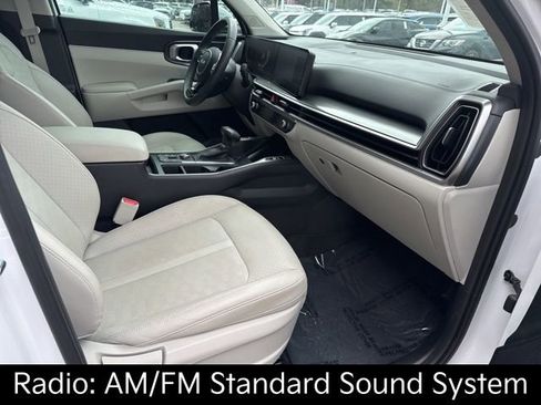 Certified 2025 Kia Sorento S image 5