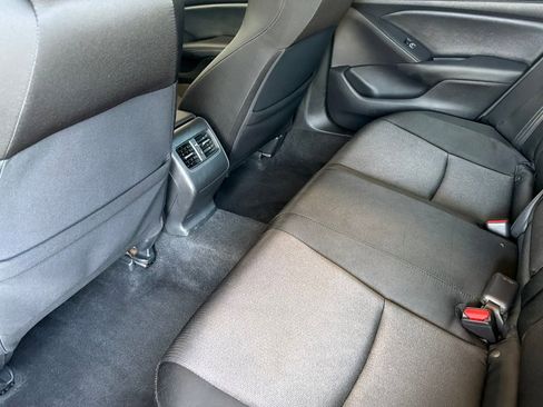 Used 2020 Honda Accord EX image 11