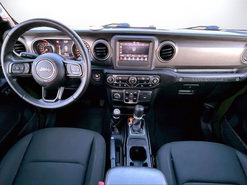 Certified 2021 Jeep Wrangler Willys image 13