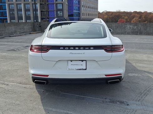 Used 2019 Porsche Panamera 4 image 9