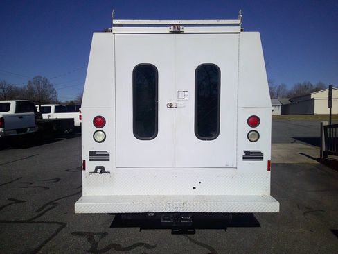 Used 2014 RAM 2500 Tradesman image 7