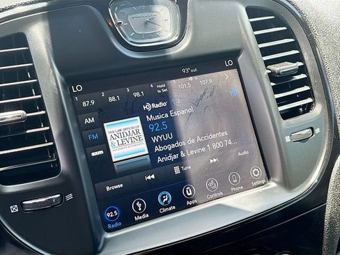 Used 2018 Chrysler 300 S AWD/4WD image 14