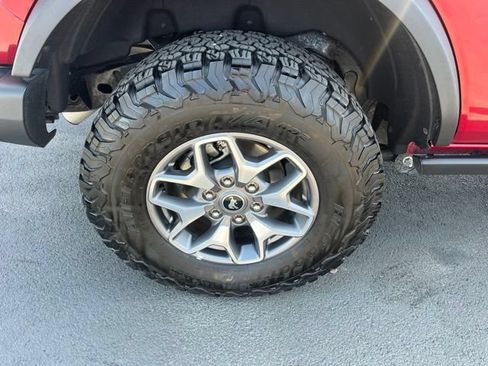 Used 2025 Ford Bronco Badlands AWD/4WD image 16