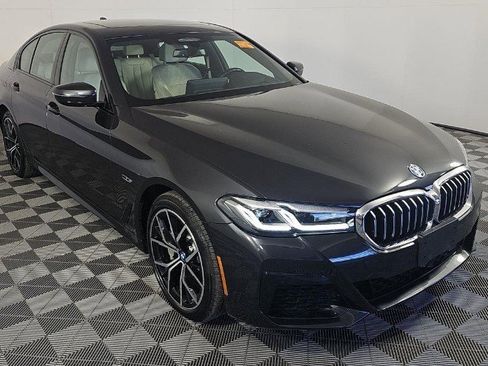 Used 2023 BMW 530e xDrive w/ Executive Package image 3