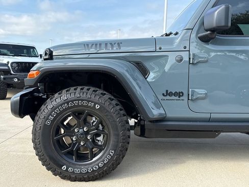 New 2026 Jeep Gladiator Sport AWD/4WD image 5