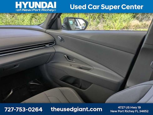 Certified 2024 Hyundai Elantra SEL FWD image 17