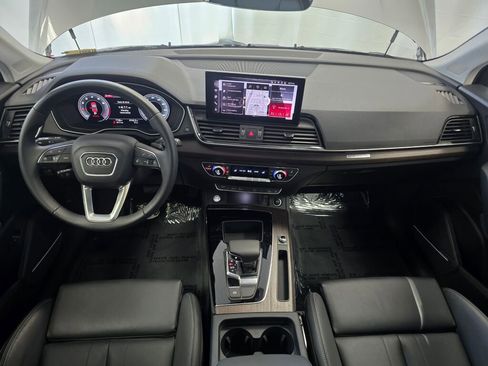 Certified 2025 Audi Q5 2.0T Premium Plus image 18