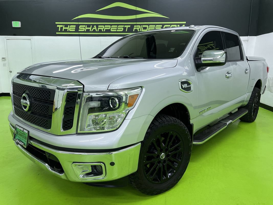 Used 2017 Nissan Titan SL AWD/4WD image 1