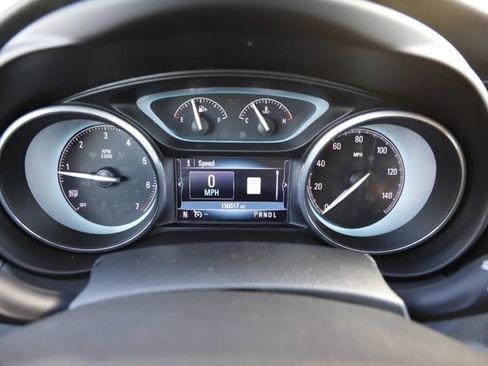 Used 2018 Buick Envision Essence image 30