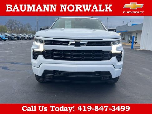 Used 2023 Chevrolet Silverado 1500 RST w/ Convenience Package II image 3