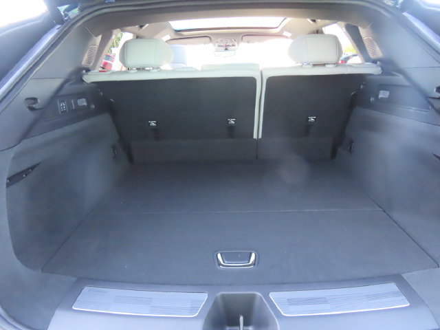 Certified 2026 Cadillac Lyriq Premium Luxury w/ LPO, Floor Liner Package AWD/4WD image 39
