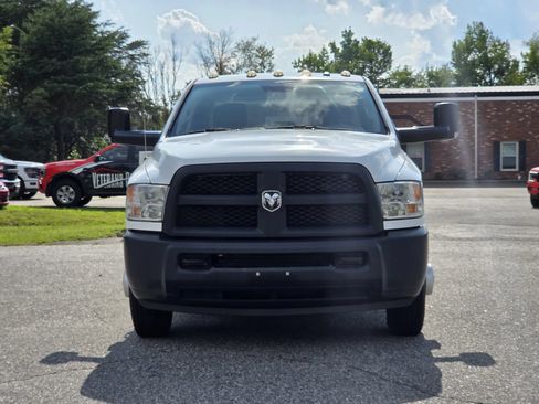 Used 2018 RAM 3500 Tradesman w/ Popular Equipment Group RWD image 4