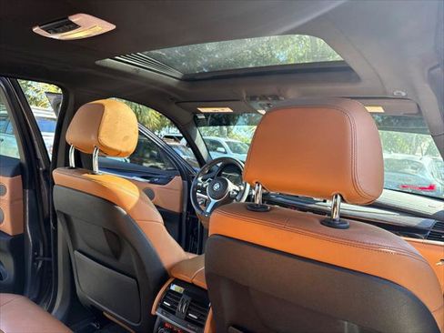 Used 2019 BMW X6 xDrive35i w/ M Sport Package image 14