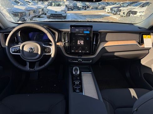 New 2026 Volvo XC60 B5 Plus w/ Climate Package image 18