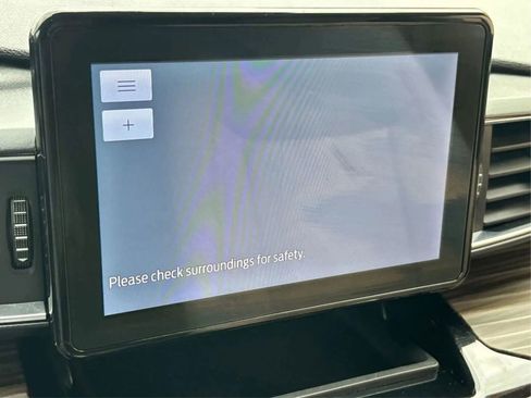 Used 2021 Ford Explorer Limited image 36