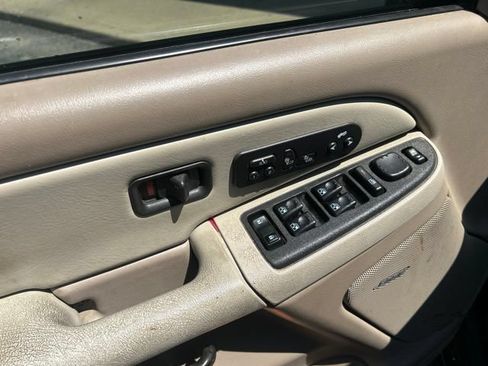 Used 2003 Chevrolet Tahoe LT AWD/4WD image 6