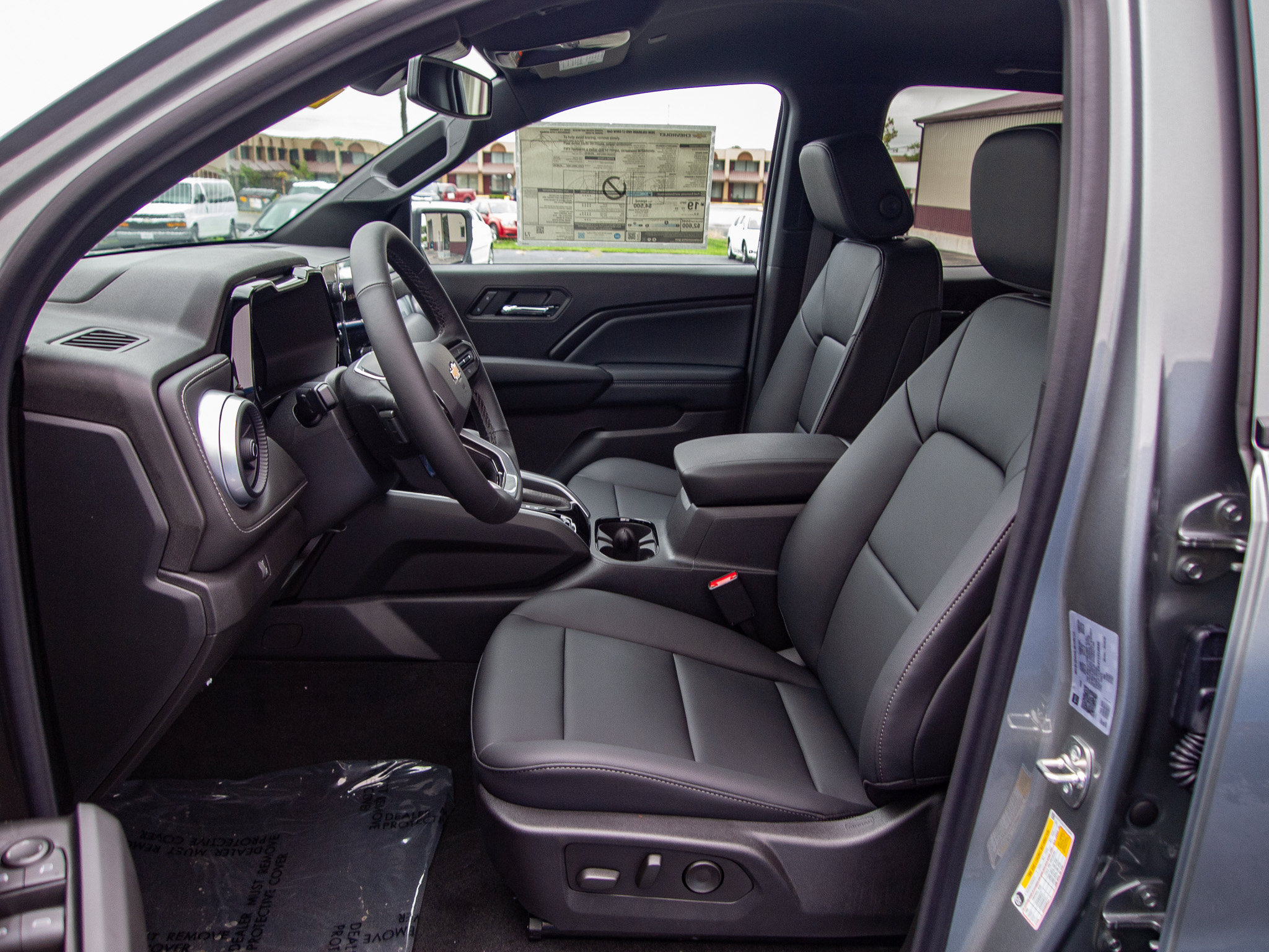 New 2026 Chevrolet Colorado LT w/ LT Convenience Package AWD/4WD image 13