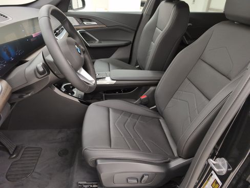 Used 2025 BMW X1 xDrive28i w/ Convenience Package AWD/4WD image 5