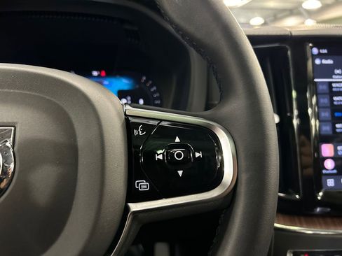 Certified 2023 Volvo XC60 B5 Ultimate w/ Climate Package AWD/4WD image 14
