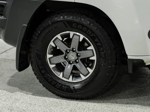 Used 2014 Nissan Xterra PRO-4X w/ Nevada Tow Package AWD/4WD image 55