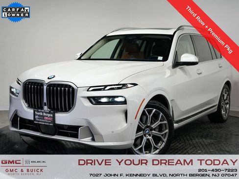 Used 2024 BMW X7 xDrive40i AWD/4WD image 1