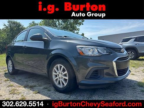 Used 2018 Chevrolet Sonic LT w/ Convenience Package FWD image 1