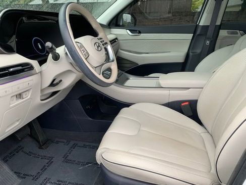 Certified 2025 Hyundai Palisade Calligraphy image 15