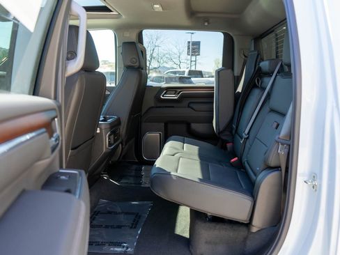 New 2026 GMC Sierra 3500 Denali w/ Denali Reserve Package AWD/4WD image 13
