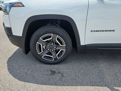 New 2026 Jeep Cherokee Laredo AWD/4WD image 27