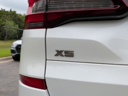 Used 2022 BMW X5 M50i AWD/4WD image 12