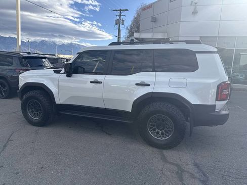 Used 2025 Toyota Land Cruiser image 9