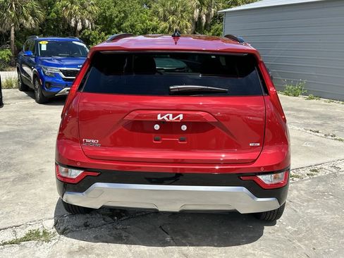 New 2026 Kia Niro FWD image 5