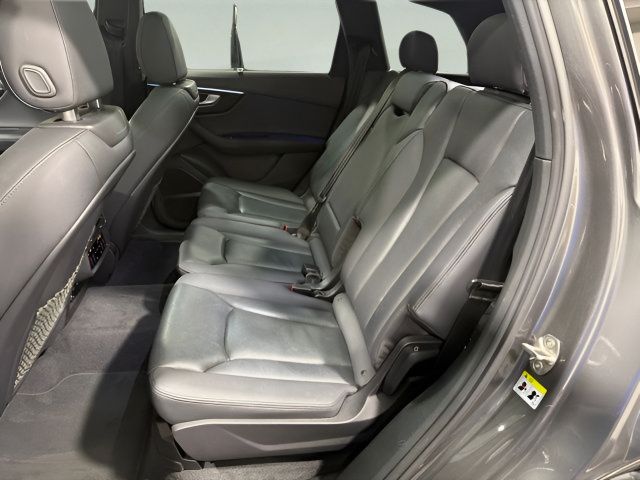 Used 2023 Audi Q7 2.0T Premium Plus w/ Premium Plus Package AWD/4WD image 30