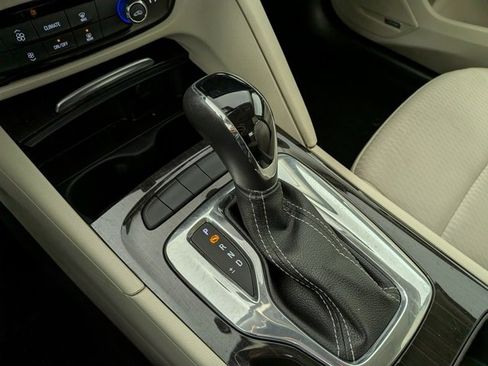 Used 2018 Buick Regal Preferred w/ Driver Confidence Package #1 image 19