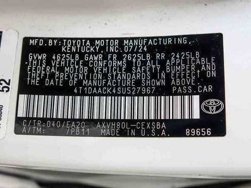 Used 2025 Toyota Camry SE FWD image 23