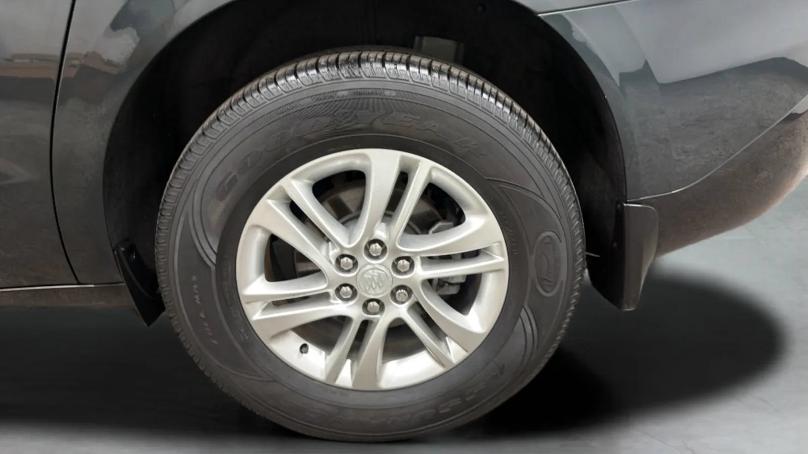 Used 2020 Buick Enclave Essence w/ Sound and Sites Package AWD/4WD image 27
