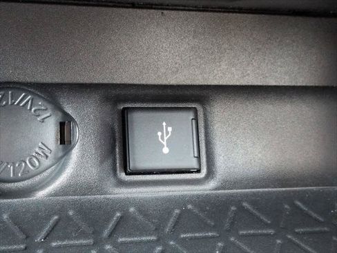Certified 2022 Toyota RAV4 XLE Premium FWD image 21