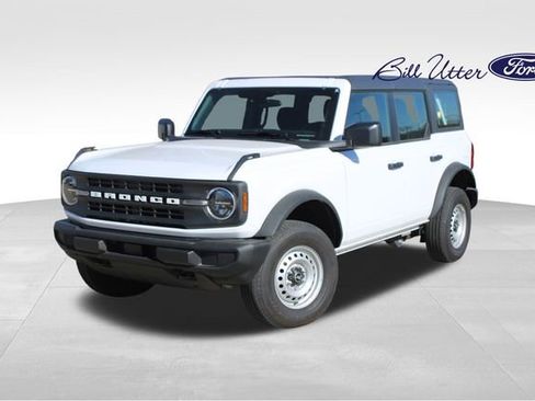 New 2025 Ford Bronco 4-Door image 1