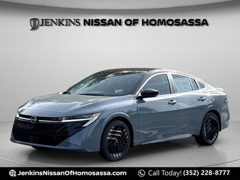 New 2026 Nissan Sentra SR w/ Floor Mat Package FWD image 11