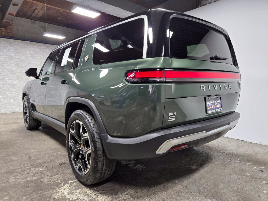 Used 2025 Rivian R1S Adventure Dual AWD/4WD image 38