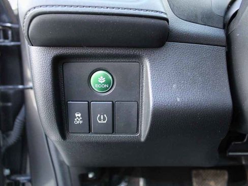 Used 2016 Honda HR-V LX image 13