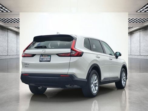 Used 2024 Honda CR-V EX image 6