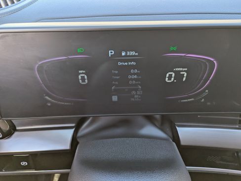 Certified 2025 Kia Sportage EX w/ Premium Package image 32