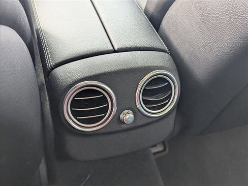 Used 2015 Mercedes-Benz C 300 4MATIC Sedan image 16