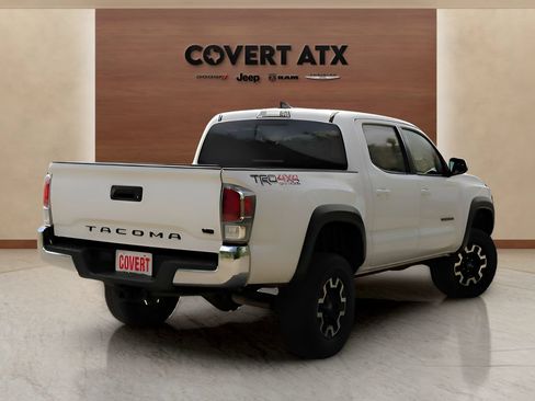 Used 2020 Toyota Tacoma TRD Off-Road AWD/4WD image 5