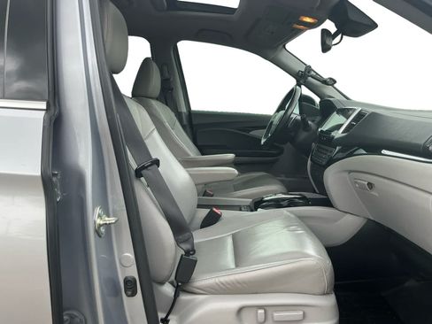 Used 2016 Honda Pilot Touring image 15