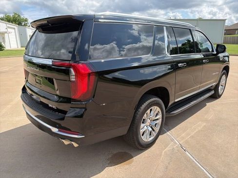 Used 2026 GMC Yukon XL Denali w/ LPO, Floor Liner Package AWD/4WD image 5